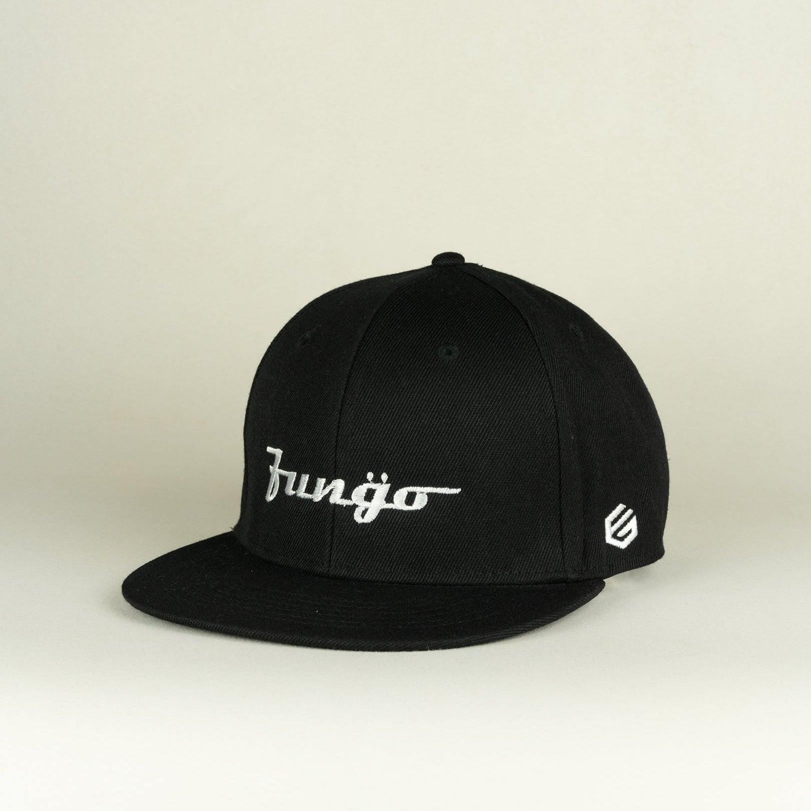 平ツバ ロゴ刺繍CAP – FUNGO TOKYO