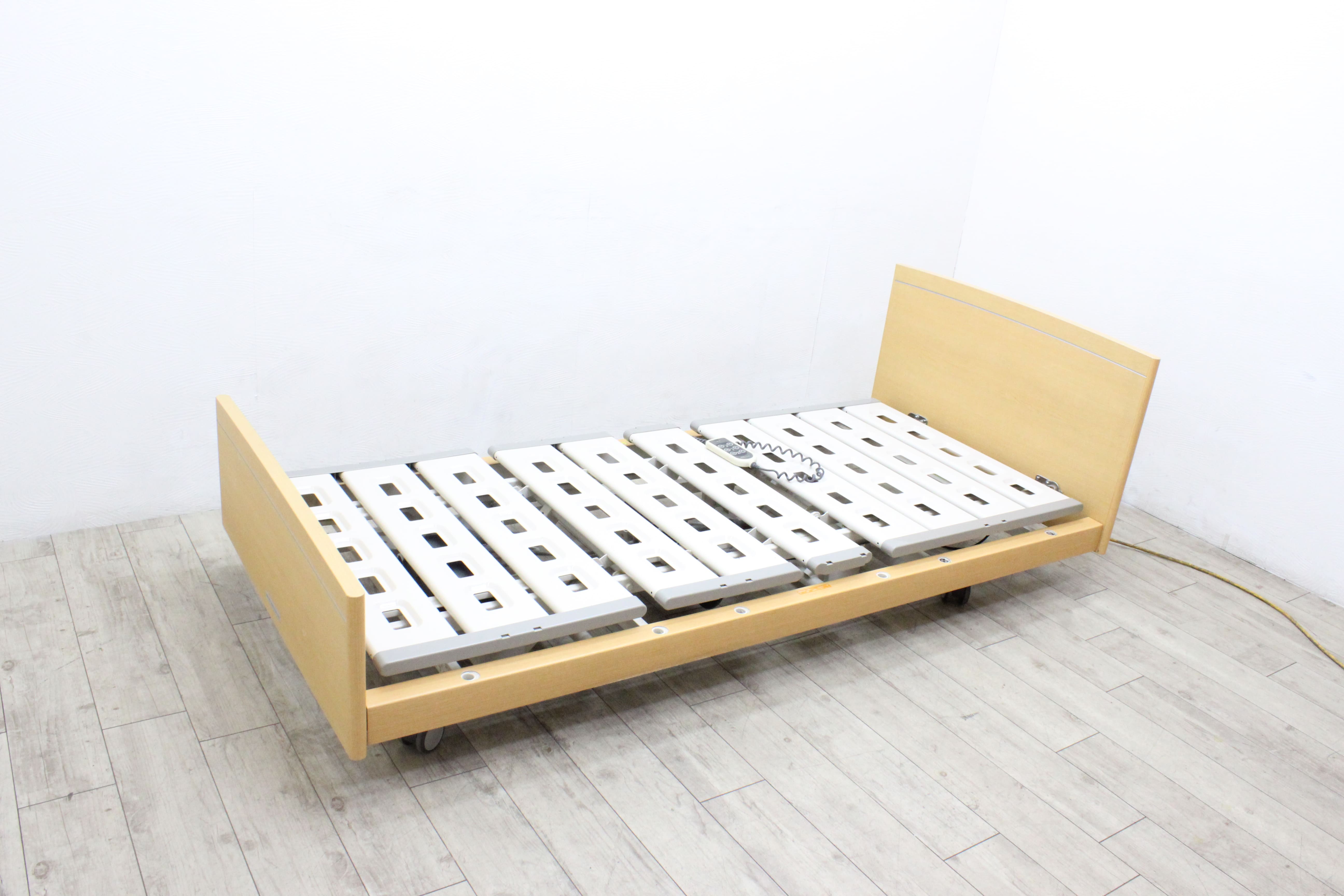 中古】パラマウントベッド KR+シリーズベッド 3モーター – 介護ベッド.shop