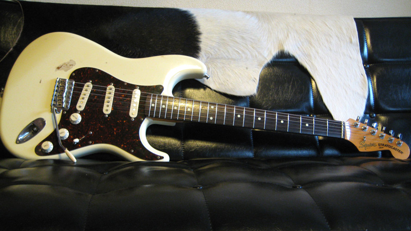 squier SST-30 (romeoBlog)