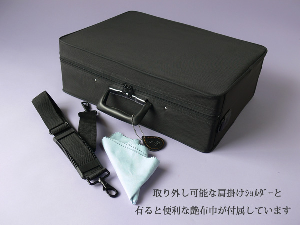 和楽器 ＞ 三味線 付属品 大物 ＞ 三味線 三つ折ケース 軽量三つ折