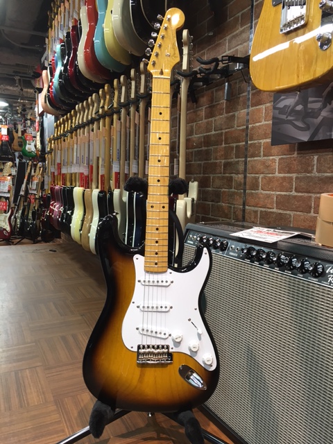 日本製フェンダー ラッカーストラト メイプル指板 | イシバシ楽器