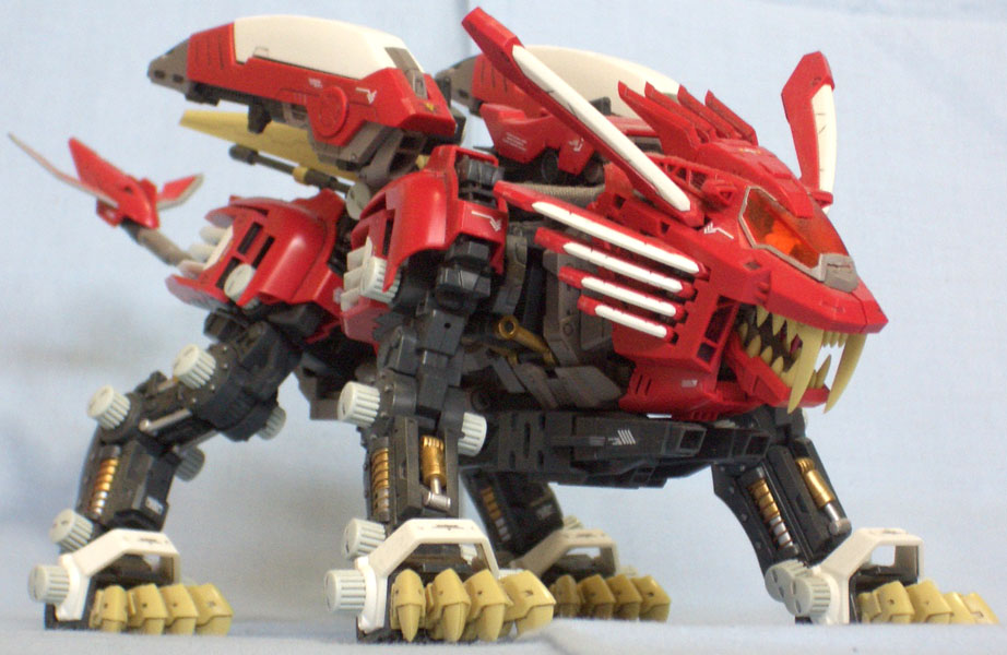 ゾイド。 コトブキヤ HMM ブレードライガー レオン仕様、写真撮り