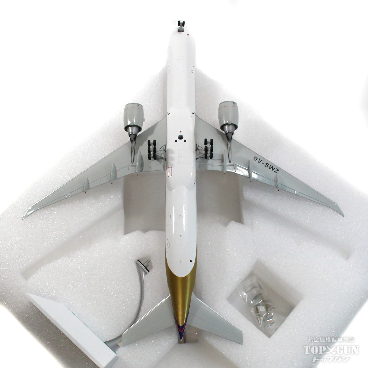 JC Wings 777-300ER Singapore Airlines 9V-SWZ 1/200[EW277W010]