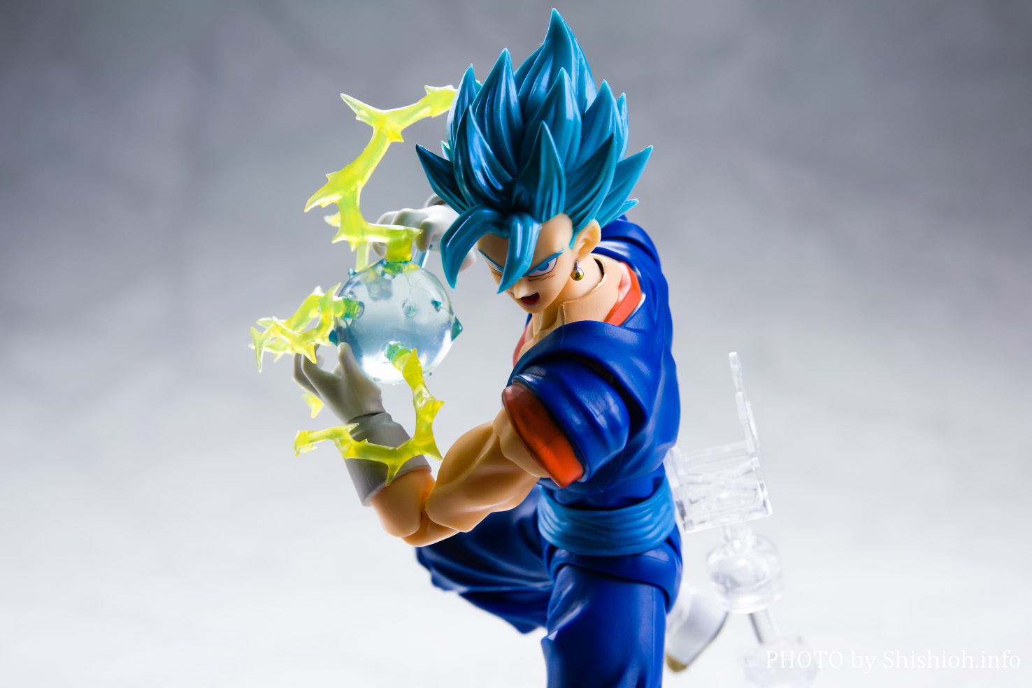 ドラゴンボール ゴッドスーパーサイヤ人 ベジット超 フィギュアーツ