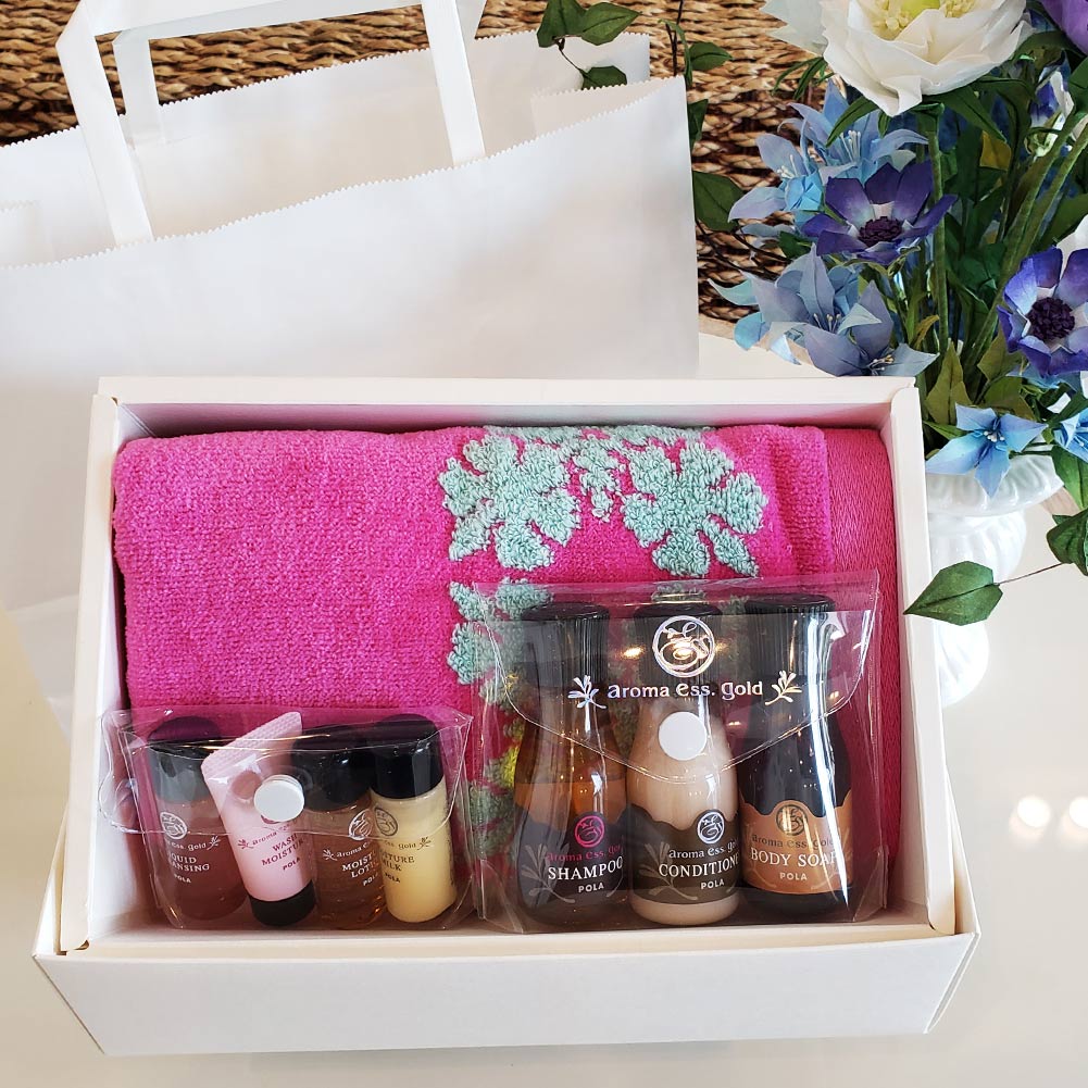 楽天市場】POLA ポーラ アロマエッセゴールド ミニボトルギフトセット1