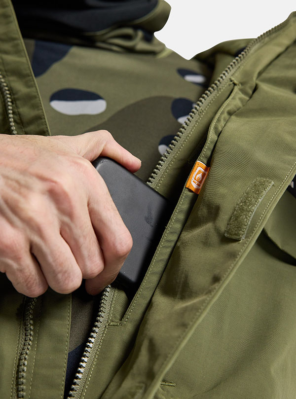 楽天市場】送料無料 スノーボードウェア バートン BURTON Covert