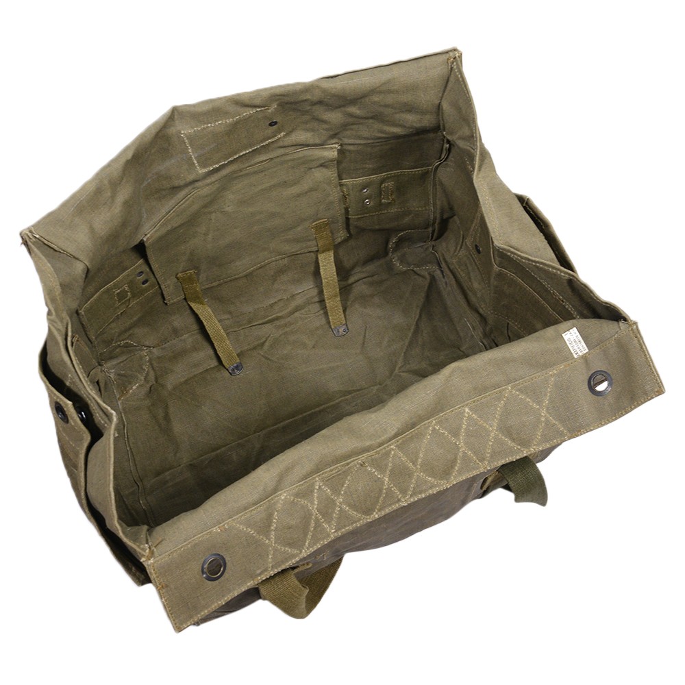 楽天市場】イタリア軍放出品 チェーン付 パラシュートバッグ 59L