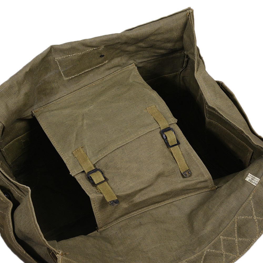 楽天市場】イタリア軍放出品 チェーン付 パラシュートバッグ 59L