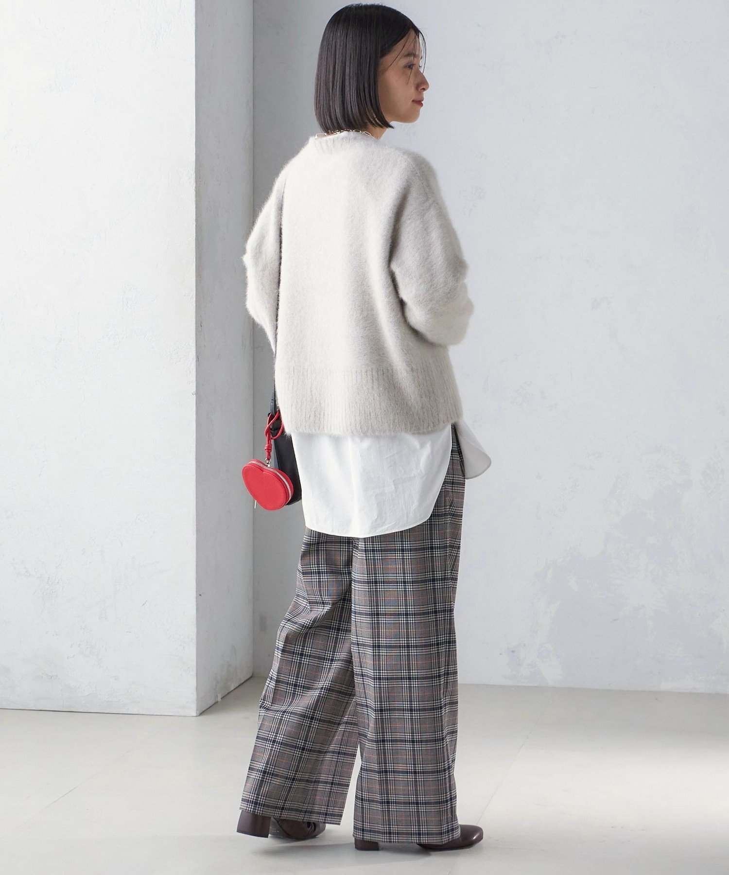 新品・未使用SHIPS　手洗い可能　FOX クルーネック プルオーバー　ネイビー SHIPS（シップス） ニット セーター 「手洗い可能」ビジュー FOX