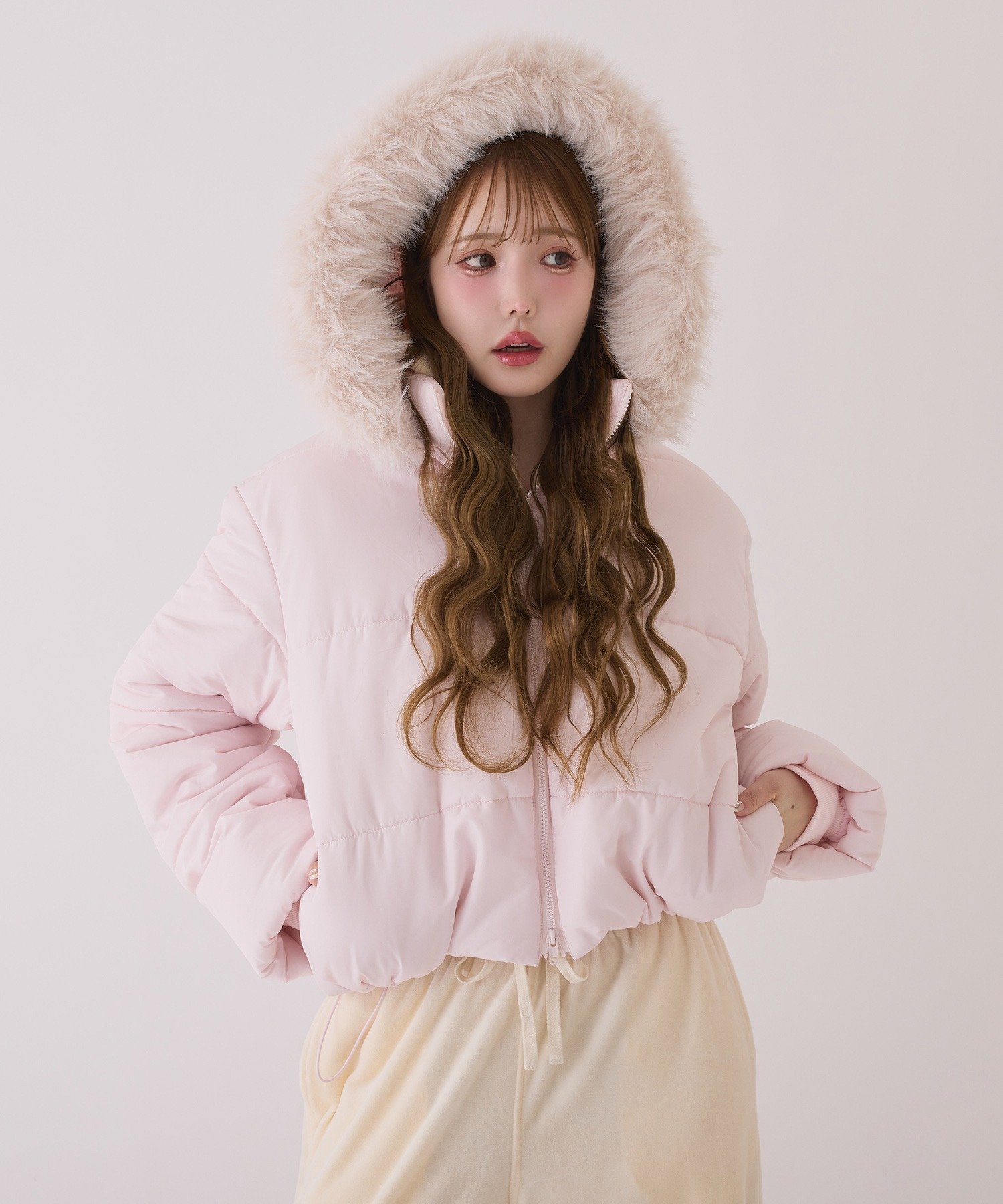 one after another NICE CLAUP｜ファー付きショートフェイクダウン