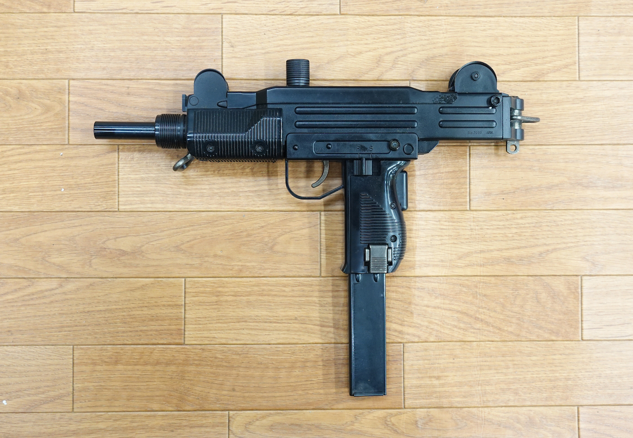 モデルガンショップ アンクル上野店 » Blog Archive ミニUZI カート式