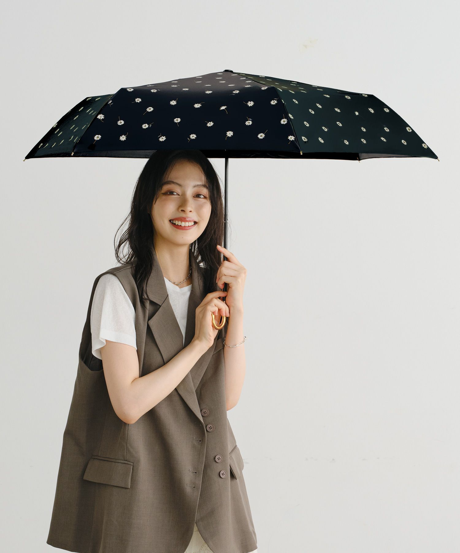 遮光ゴールドラインマーガレット ミニ 日傘 折りたたみ傘 ギフト対象