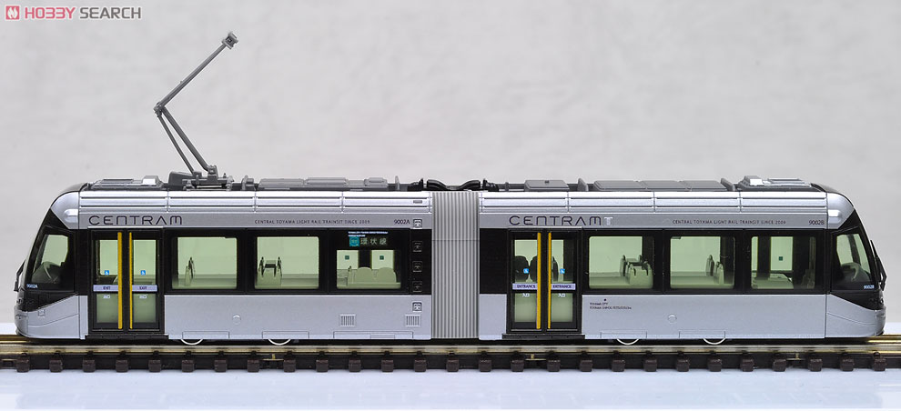 富山市内電車環状線 ＜セントラム＞ 9000形 9002 (銀) (鉄道模型