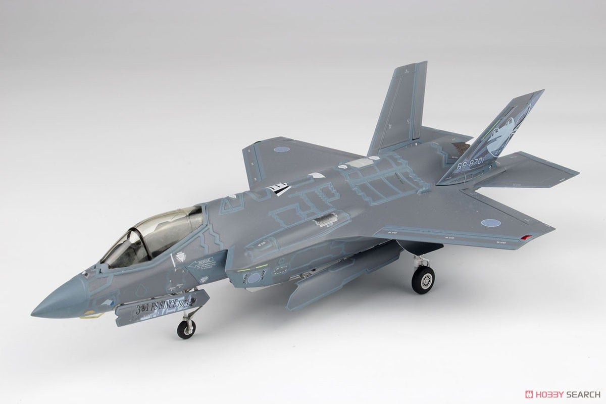 航空自衛隊F-35A ライトニングII 第301飛行隊 50周年記念特別塗装機