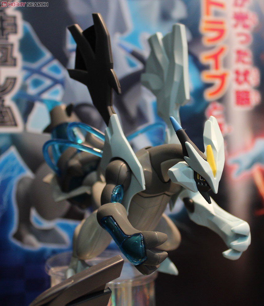 ポケモンプラモコレクション ブラックキュレム＆ホワイトキュレム