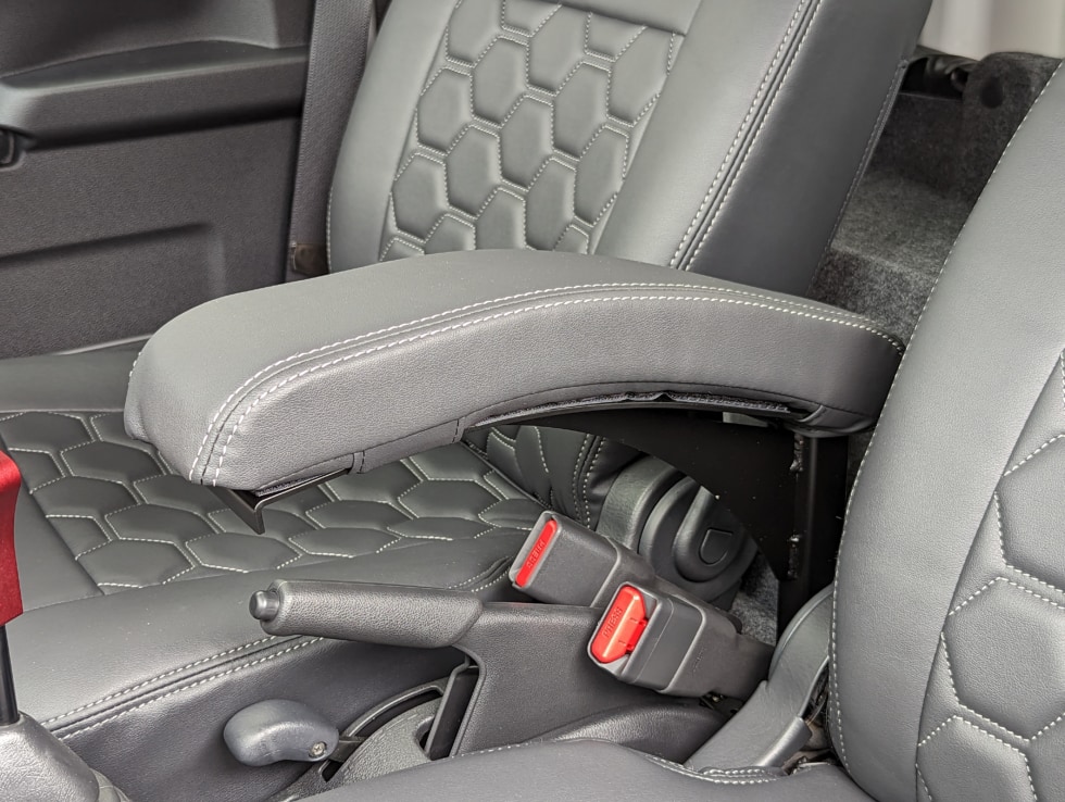 500系ハイゼット ジャンボ専用センターアームレスト | CARSTYLE カー