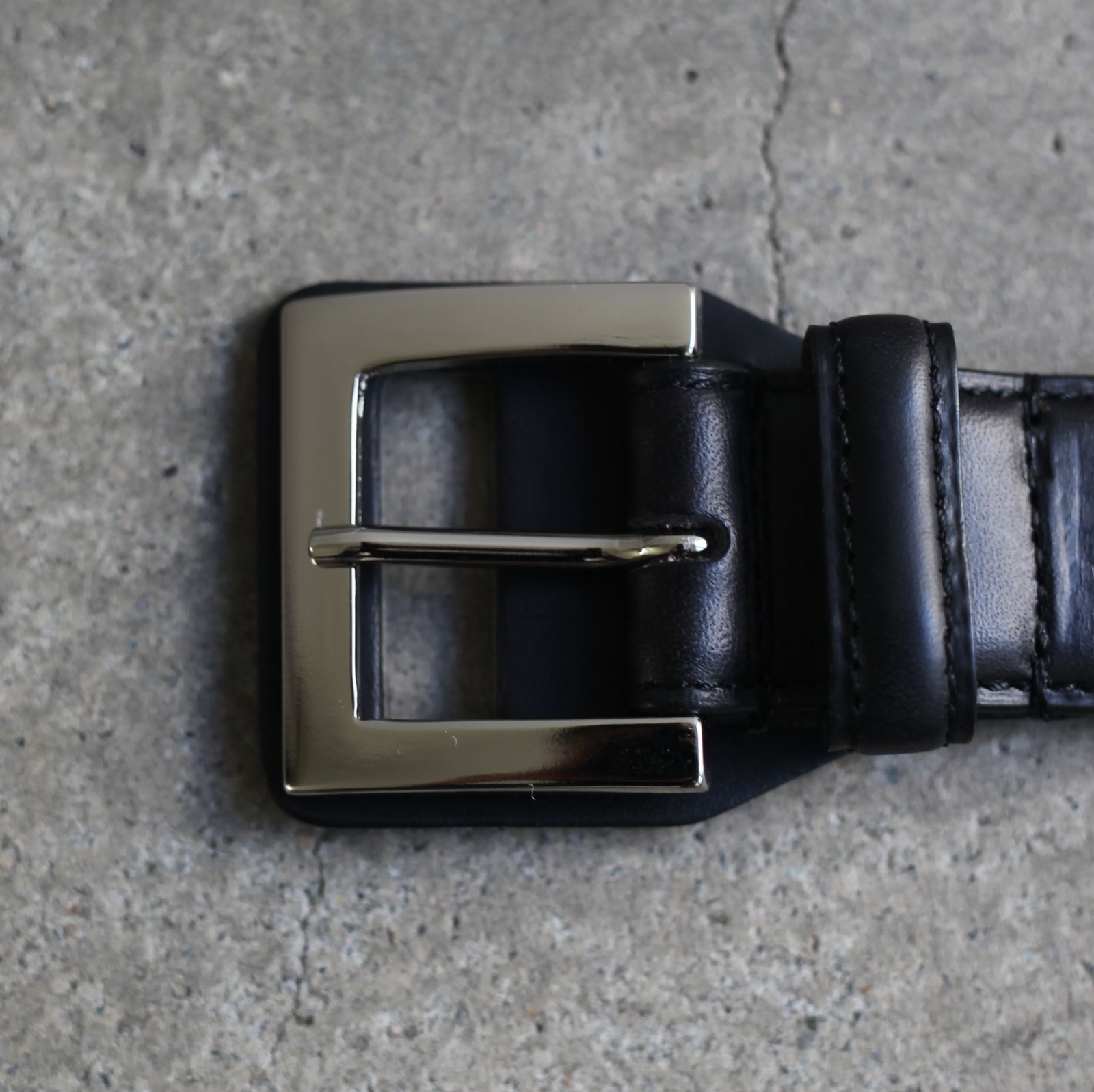 JOHNLAWRENCESULLIVAN - 【残り一点】Leather Pin Buckle Belt