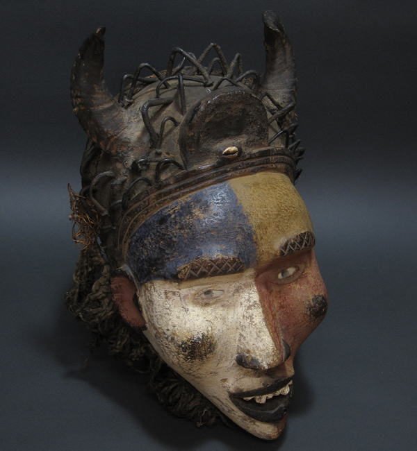 ネパール 呪物 シャーマンマスク 仮面 シェルパ族 タマン族 民間信仰