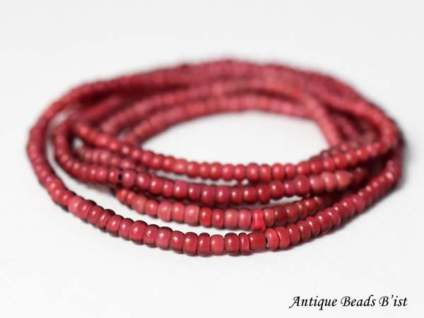 1801】アンティーク金赤ホワイトハーツ極小粒ビーズ一連,とんぼ玉