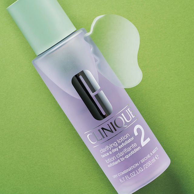 読者、美容のプロの愛用術！拭き取り化粧水ならクリニーク「クラ