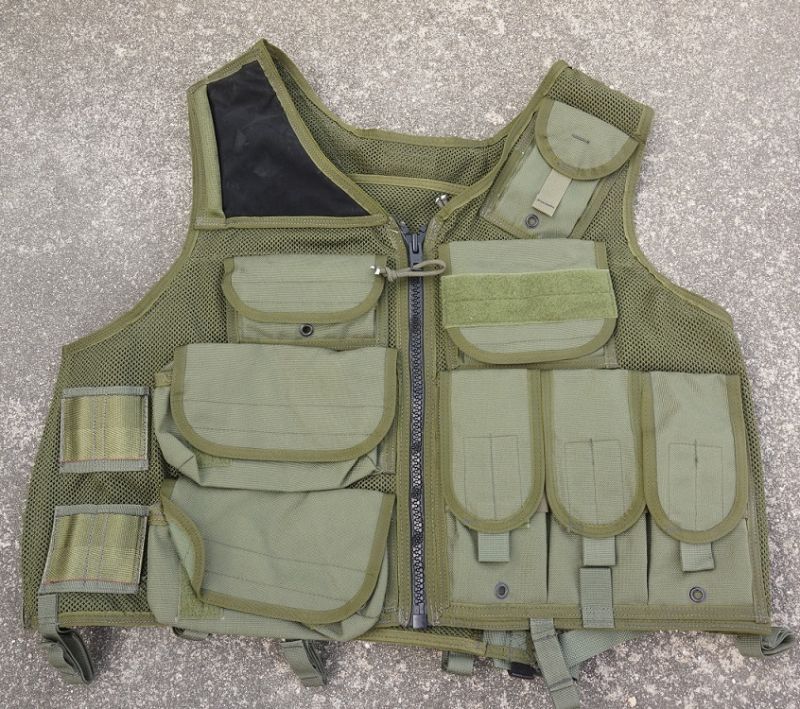 イーグルTAC-V1-NU-AタクティカルベストOD LARGE新品 - ミリタリー