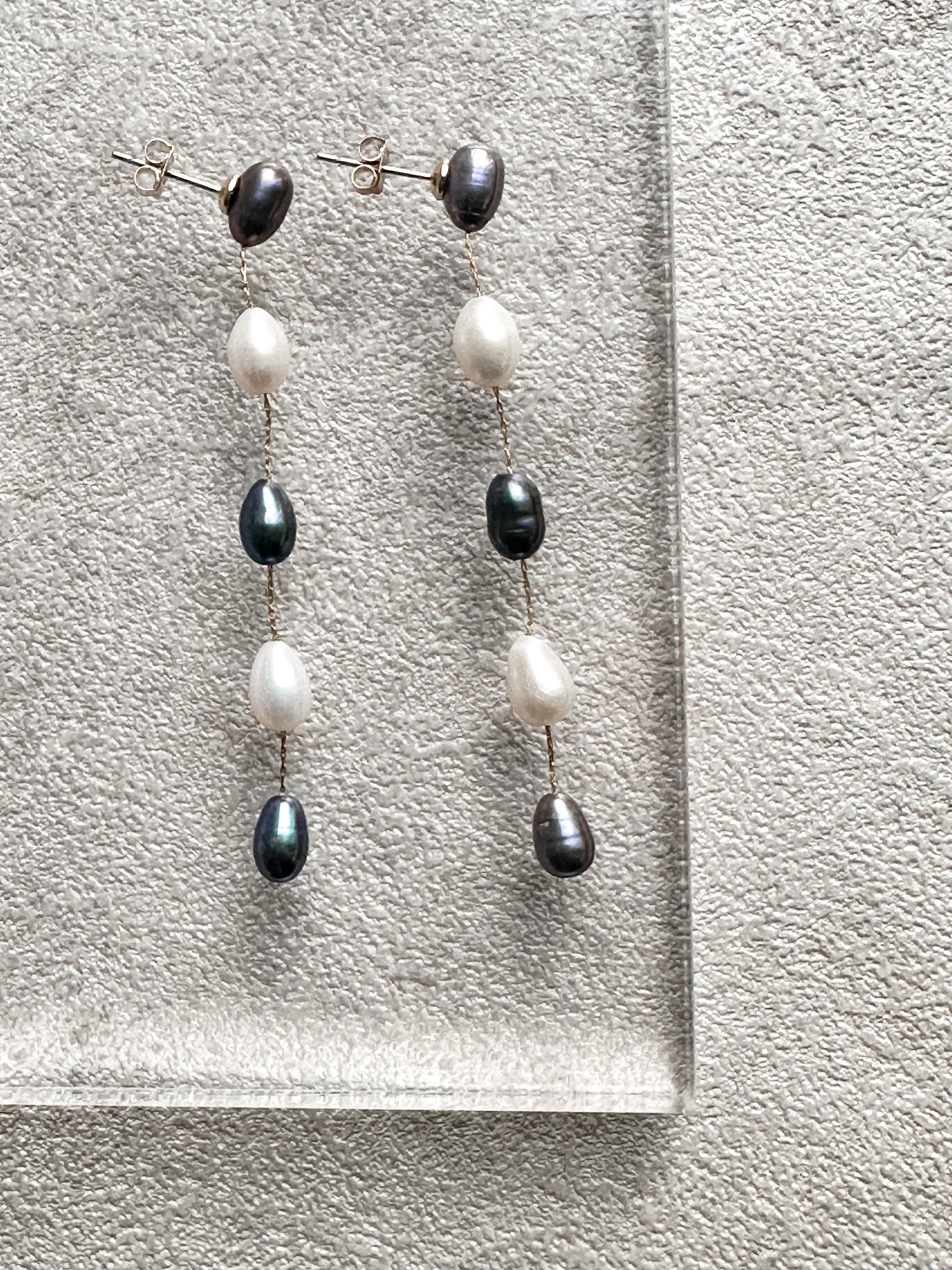 淡水パール ロングチェーンピアス／イヤリング（ホワイト×パープル