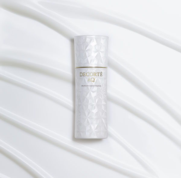 AQ アブソリュート エマルジョン マイクロラディアンス Ⅰ | DECORTÉ