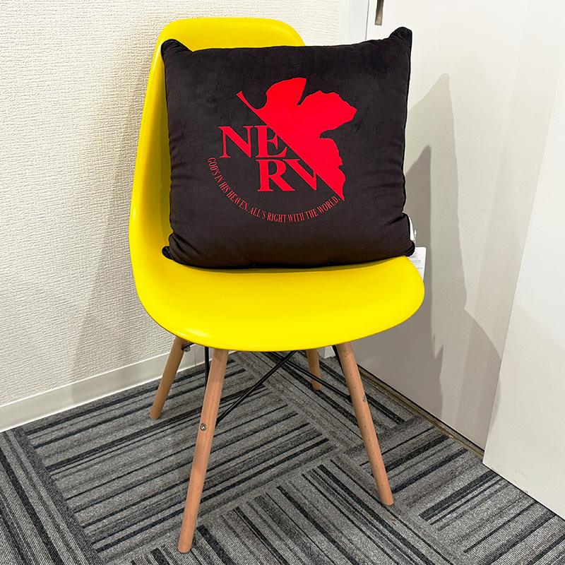 エヴァンゲリオン 背当てクッション/NERV（丸眞）: グッズ・雑貨類