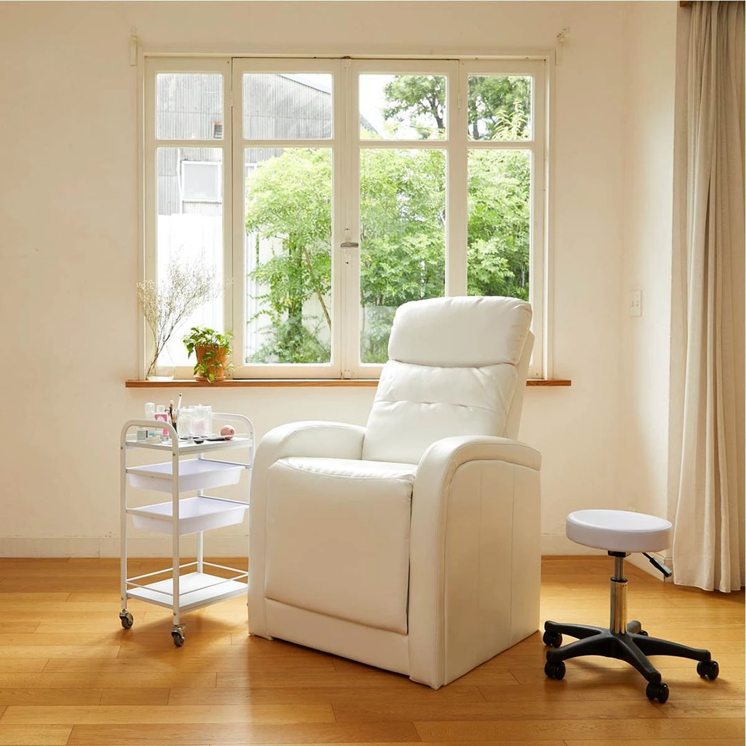 電動リクライニングチェアSISTAシスタ/アイラッシュ/ネイルマツエク