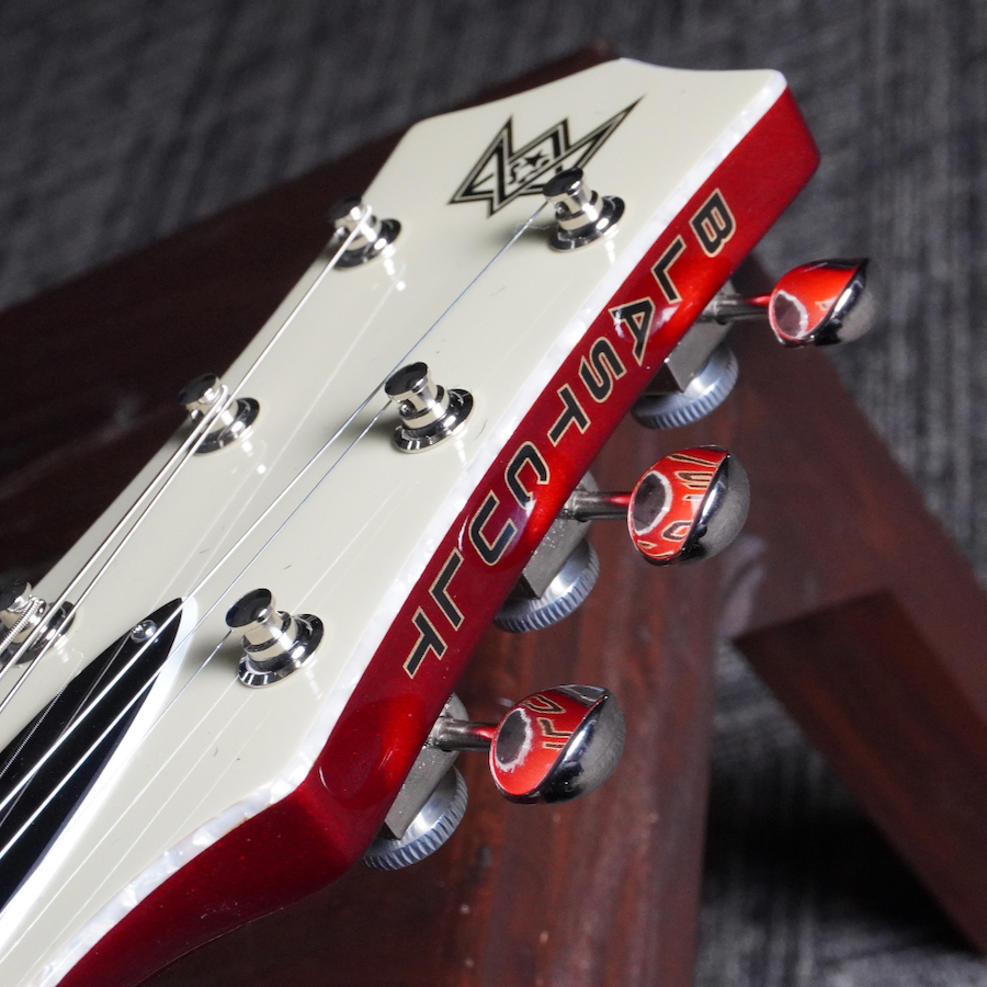 在庫情報/Blast Cult Hollow V Candy Apple Red w/Bigsby B7