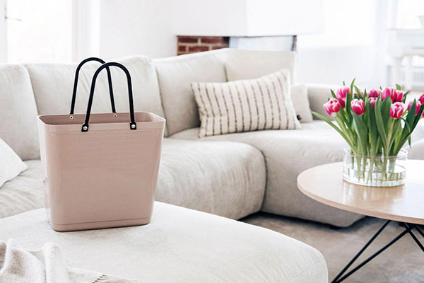 HINZA （ヒンザ） BAG マルチバック M 再生プラスチック ベージュ