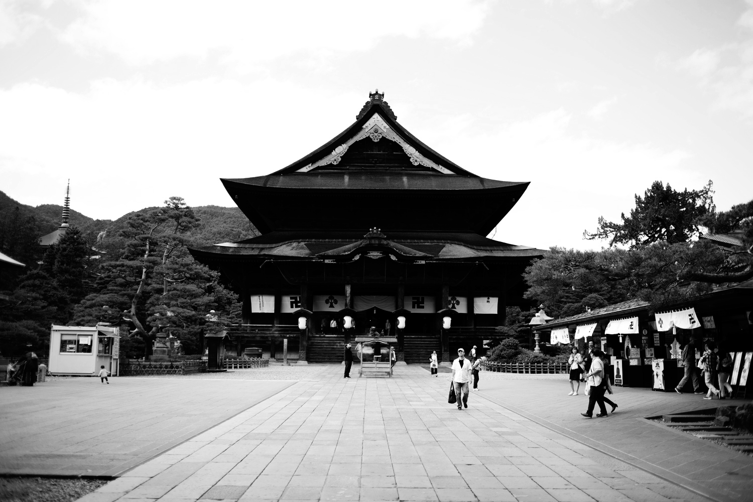 雲切目薬 | 笠原十兵衛薬局の家伝薬