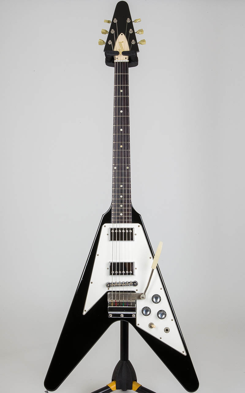 Gibson Custom Shop Historic Collection 1967 Flying-V with Maestro