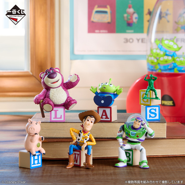トイ・ストーリー」30周年記念一番くじ全ラインナップ公開！ウッディ