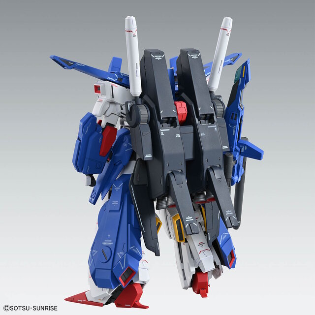装甲を取り外して「強化型ZZ」も再現可能！新作ガンプラ「MG フル
