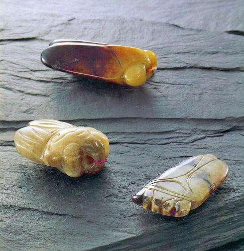 玉製の蝉／虫のオブジェ -- 公益社団法人農林水産・食品産業技術振興