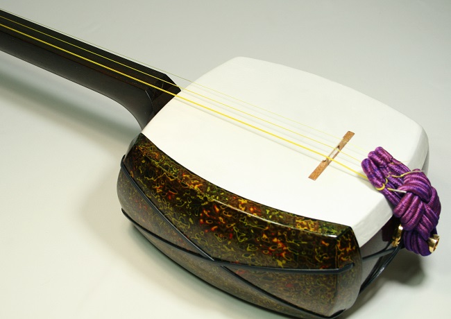 津軽三味線】紅木 バチ2本付き 津軽三味線】紅木 バチ2本付き 津軽