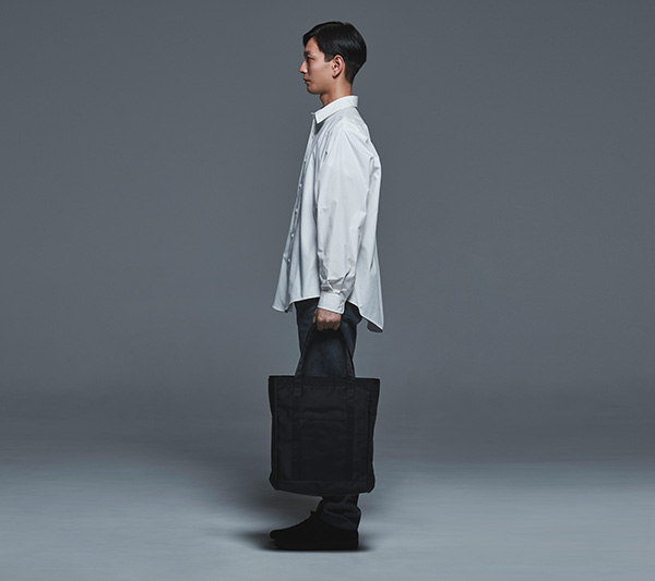 TOTE PRO M BLACK | PRO | PRODUCTS | MONOLITH OFFICAL ONLINE STORE