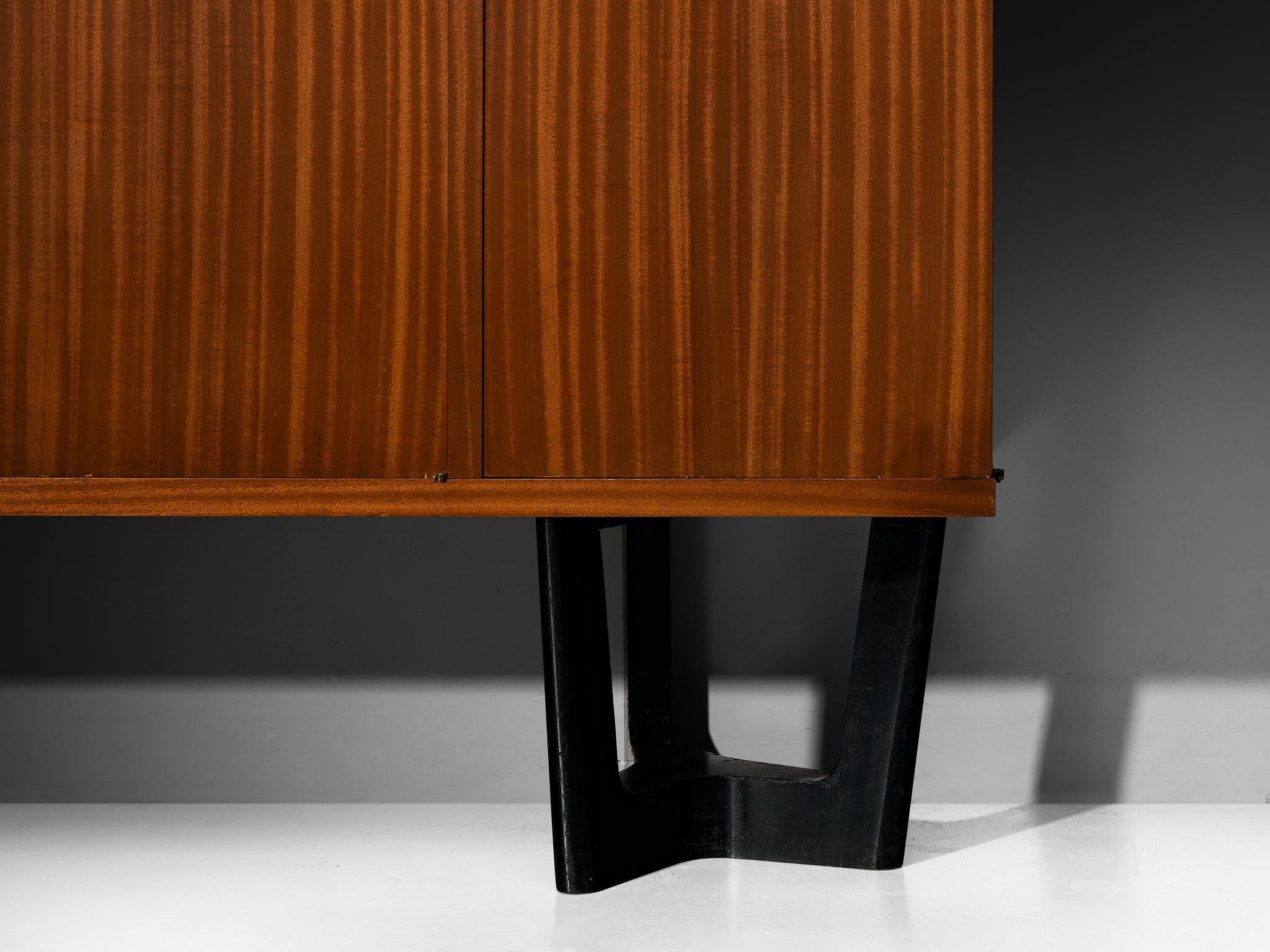 1950s Mid-Century Modern French Cabinet in Mahogany with Sculptural Ba