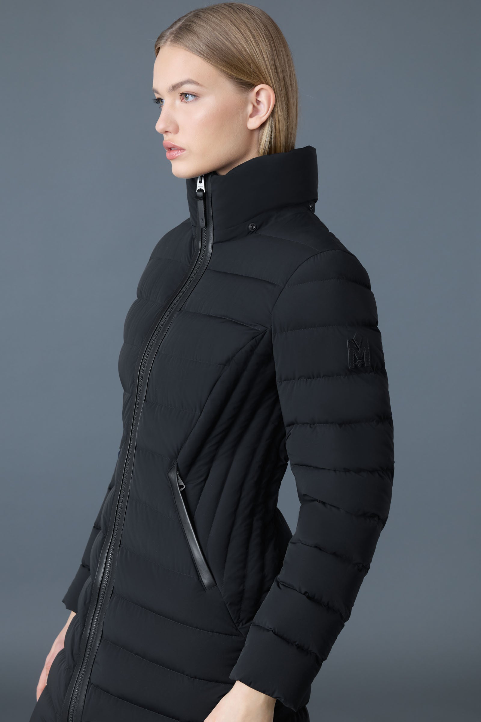 Farren, Agile-360 down coat with removable hood for ladies