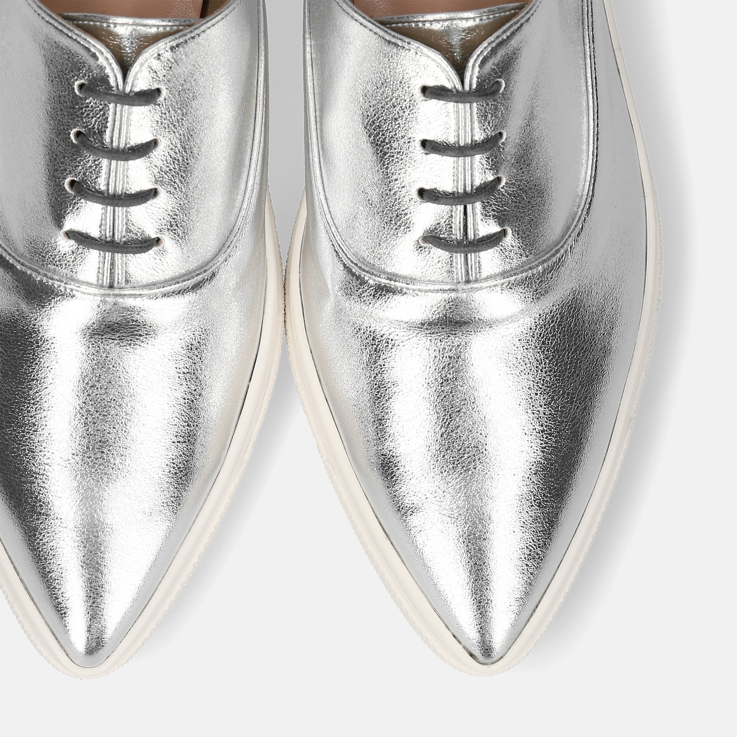 2026SSBI：オックスフォード スニーカー（m1002）シルバー – mamian