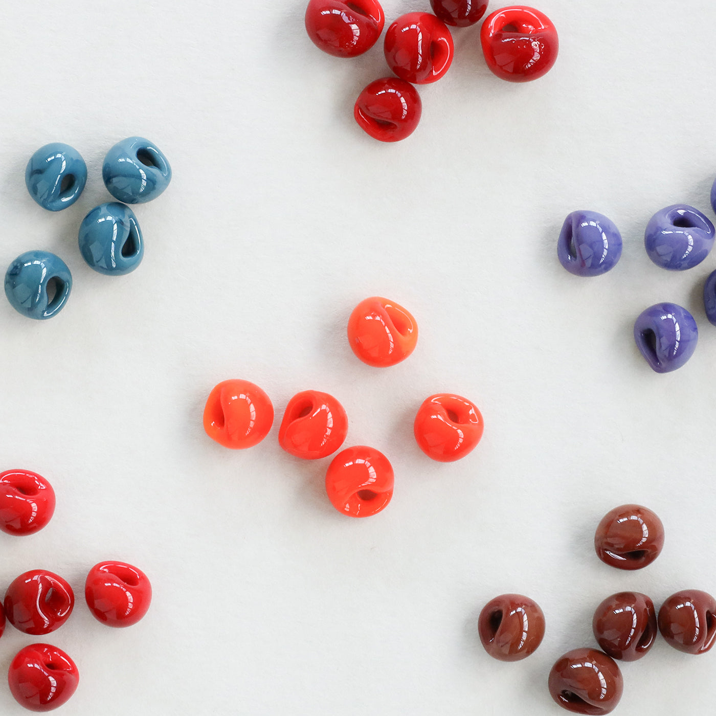 ティアドロップビーズ ギョク