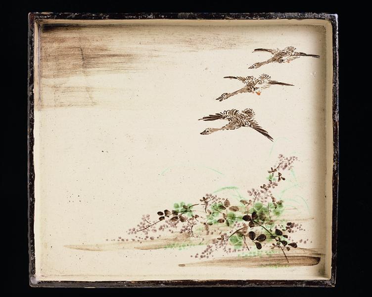 色絵定家詠十二ケ月和歌花鳥図角皿 - MIHO MUSEUM