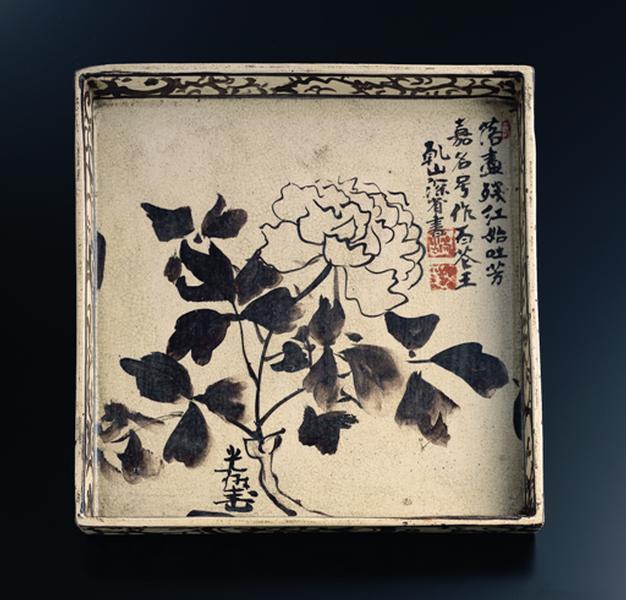 乾山銹絵牡丹画角皿 尾形光琳画 - MIHO MUSEUM