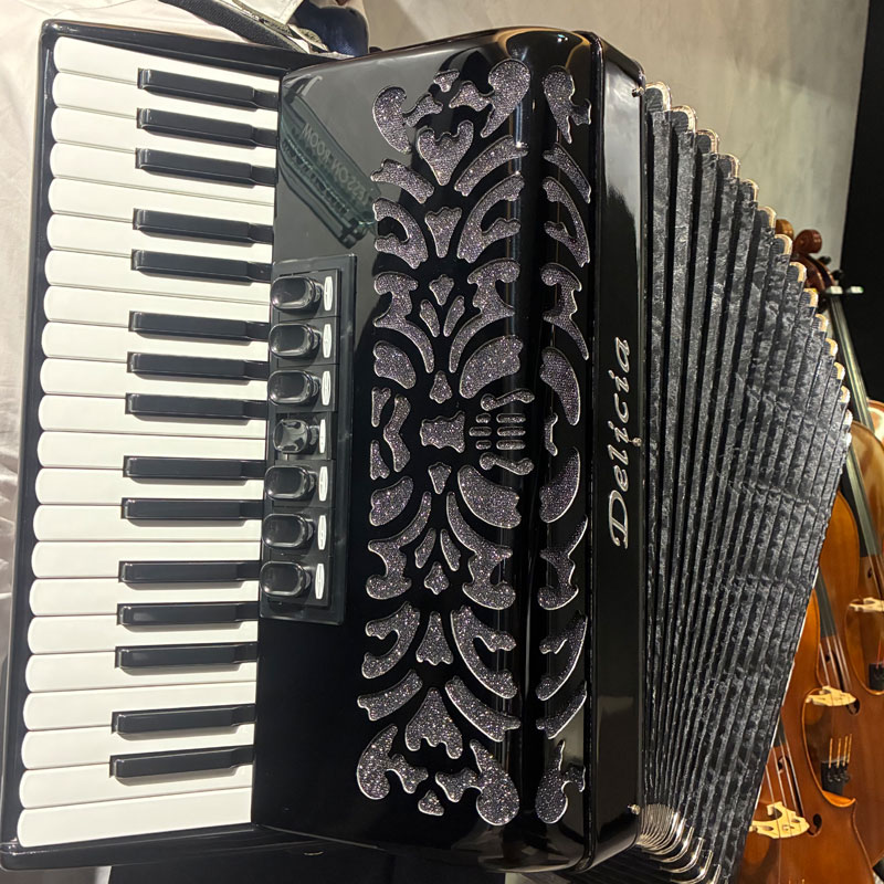 限定1台 特価品】 Delicia デリシア アコーディオン Carmen23 37鍵