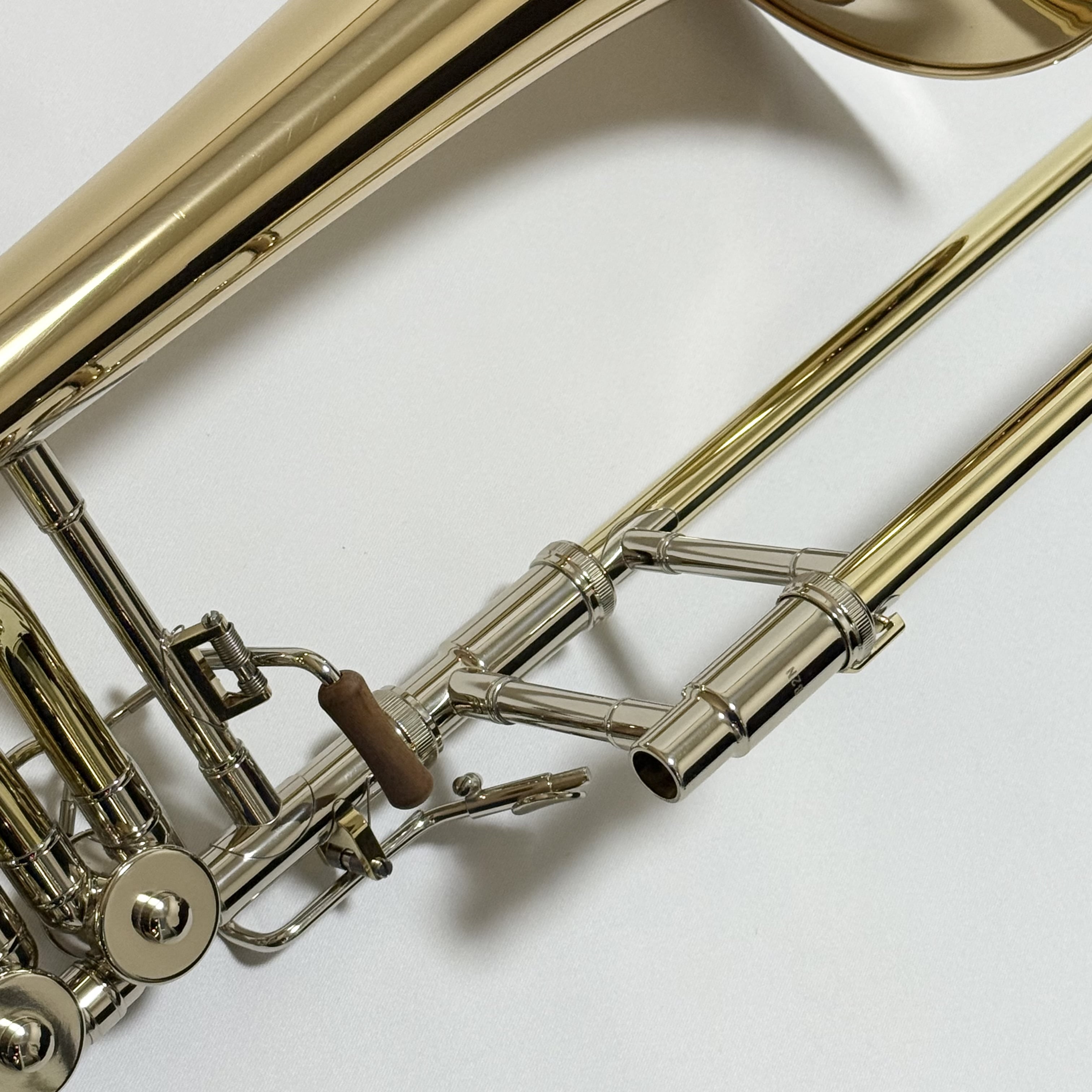 キューンル＆ホイヤー バストロンボーン B2/G Kuhnl&Hoyer Standard