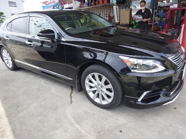 レクサスLS460・600hにエアサスコントローラ取り付け・ヤマハバイク