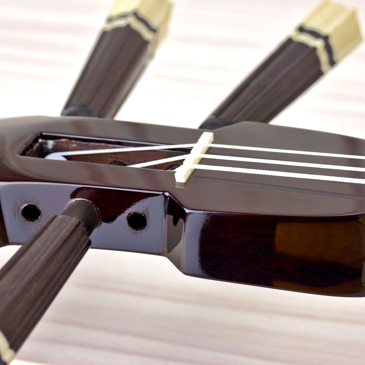 逸品三線】久場春殿型【縞黒檀】本張り三線｜三線専門店ナビィ三線