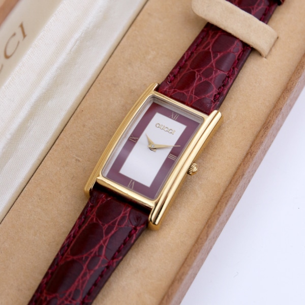GUCCI ヴィンテージ グッチ 2600M クォーツ GP 中古 メンズ 1990年代