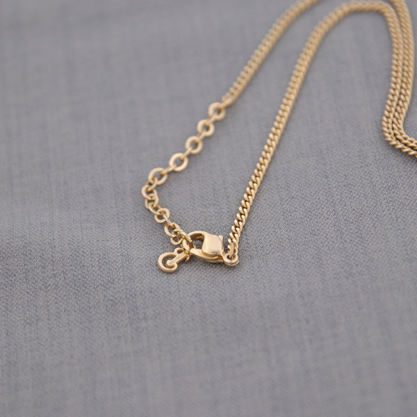 BURBERRY バーバリー ロゴ ネックレス 中古 レディース(ゴールド